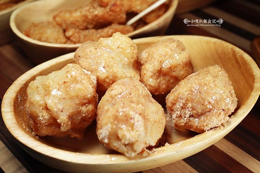 【中和美食】『賴桑透抽蚵仔麵線 中和店』近中和站/澎派浮誇麵 【中和美食】『賴桑透抽蚵仔麵線 中和店』近中和站/澎派浮誇麵