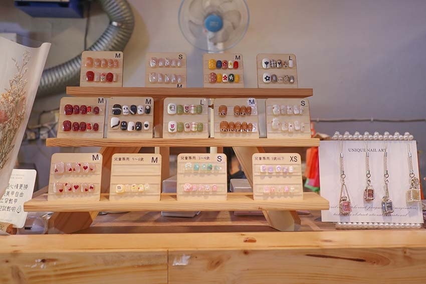 【中和美食】『賴桑透抽蚵仔麵線 中和店』近中和站/澎派浮誇麵 【中和美食】『賴桑透抽蚵仔麵線 中和店』近中和站/澎派浮誇麵