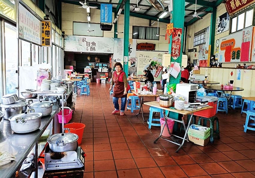 【台南美食】『阿憨鹹粥』近台南轉運站/台南在地人美食小吃早餐 【台南美食】『阿憨鹹粥』近台南轉運站/台南在地人美食小吃早餐
