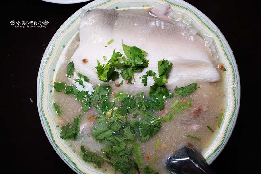 【台南美食】『阿憨鹹粥』近台南轉運站/台南在地人美食小吃早餐 【台南美食】『阿憨鹹粥』近台南轉運站/台南在地人美食小吃早餐
