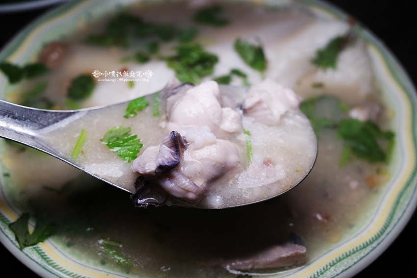 【台南美食】『阿憨鹹粥』近台南轉運站/台南在地人美食小吃早餐 【台南美食】『阿憨鹹粥』近台南轉運站/台南在地人美食小吃早餐