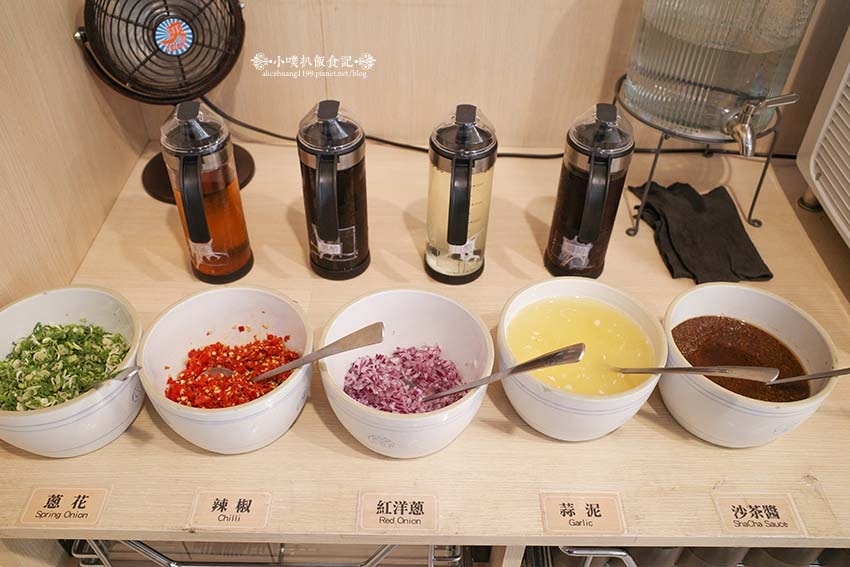 【蘆洲平價火鍋】『享初火鍋』近三民高中站/12種精心熬煮湯底 【蘆洲平價火鍋】『享初火鍋』近三民高中站/12種精心熬煮湯底