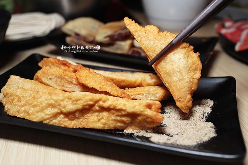 【蘆洲平價火鍋】『享初火鍋』近三民高中站/12種精心熬煮湯底 【蘆洲平價火鍋】『享初火鍋』近三民高中站/12種精心熬煮湯底