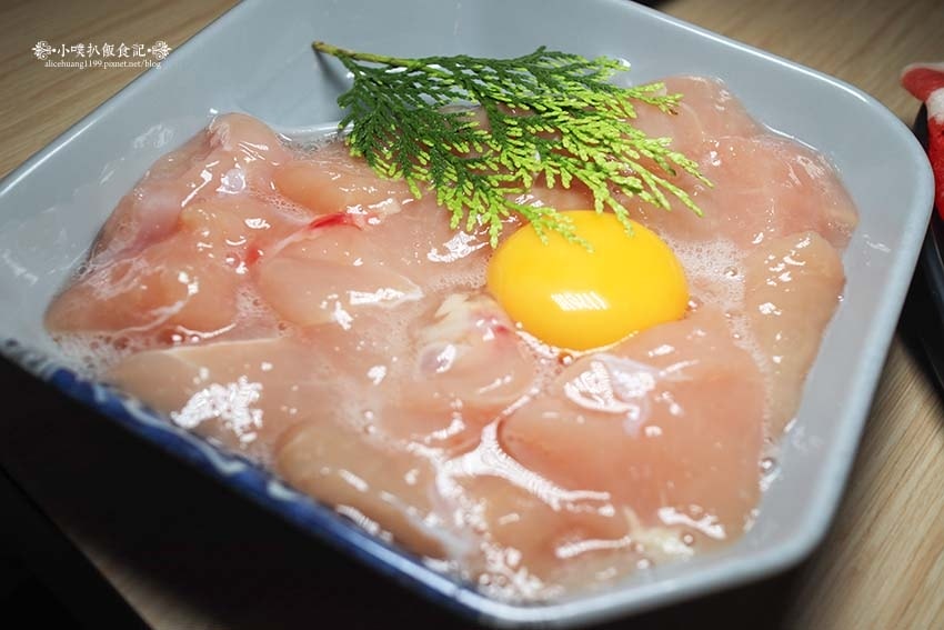 【蘆洲平價火鍋】『享初火鍋』近三民高中站/12種精心熬煮湯底 【蘆洲平價火鍋】『享初火鍋』近三民高中站/12種精心熬煮湯底