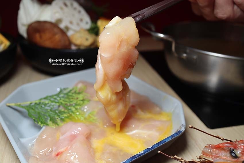 【蘆洲平價火鍋】『享初火鍋』近三民高中站/12種精心熬煮湯底 【蘆洲平價火鍋】『享初火鍋』近三民高中站/12種精心熬煮湯底