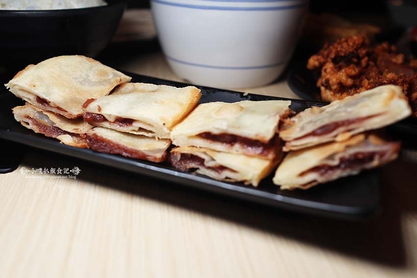 【蘆洲平價火鍋】『享初火鍋』近三民高中站/12種精心熬煮湯底 【蘆洲平價火鍋】『享初火鍋』近三民高中站/12種精心熬煮湯底