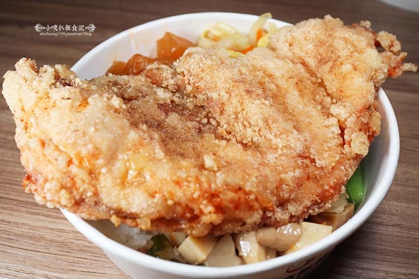 【台北便當推薦】『極度飯桶 大同圓環店』近中山站/平價、高C 【台北便當推薦】『極度飯桶 大同圓環店』近中山站/平價、高C