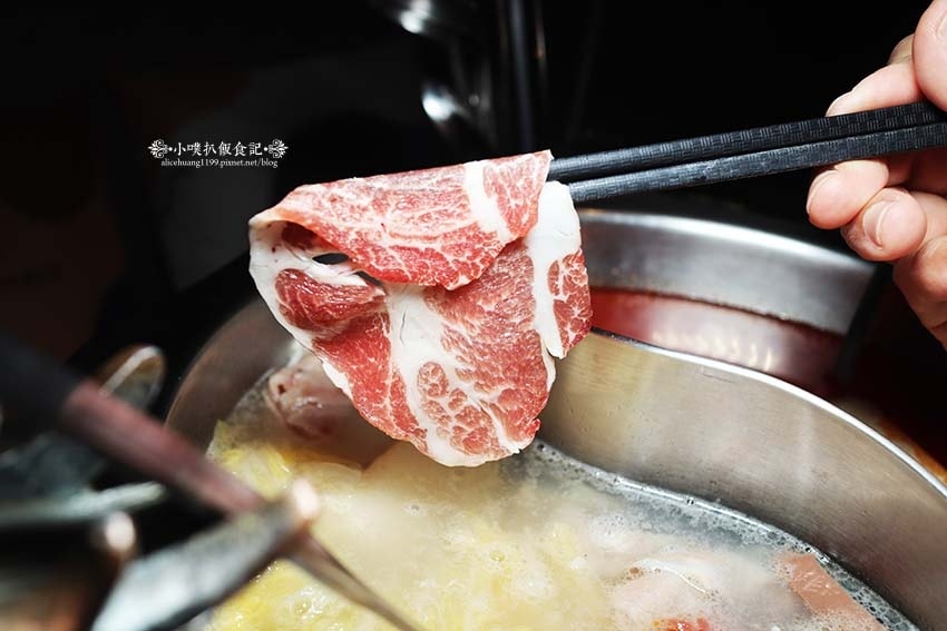 【台北麻辣火鍋】『瓦法奇朵(W.麻辣BAR)放感情』近台北車 【台北麻辣火鍋】『瓦法奇朵(W.麻辣BAR)放感情』近台北車