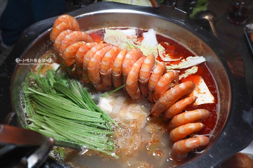 【台北麻辣火鍋】『瓦法奇朵(W.麻辣BAR)放感情』近台北車 【台北麻辣火鍋】『瓦法奇朵(W.麻辣BAR)放感情』近台北車