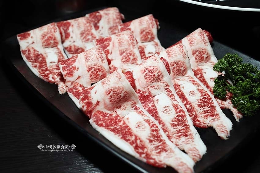 【北投美食】『丰明殿 第一涮涮鍋殿堂-明德殿』近明德站/北投 【北投美食】『丰明殿 第一涮涮鍋殿堂-明德殿』近明德站/北投