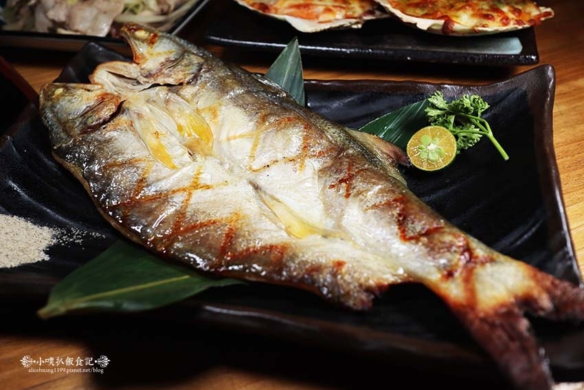 【台北居酒屋推薦】『玖酒井食事町』近忠孝復興站/暢飲放題喝到 【台北居酒屋推薦】『玖酒井食事町』近忠孝復興站/暢飲放題喝到