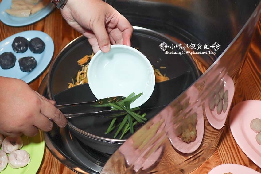 【台北美食】『螺螄福Rose food正宗柳州螺螄鴛鴦石頭火 【台北美食】『螺螄福Rose food正宗柳州螺螄鴛鴦石頭火