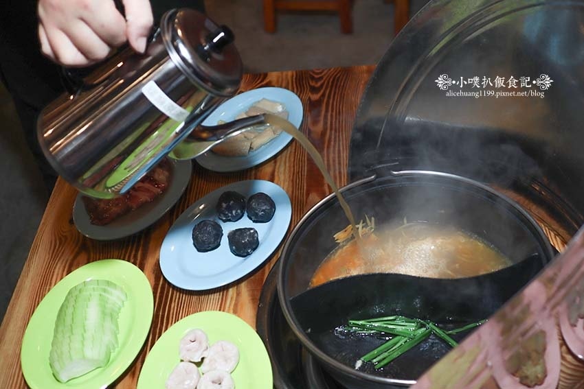 【台北美食】『螺螄福Rose food正宗柳州螺螄鴛鴦石頭火 【台北美食】『螺螄福Rose food正宗柳州螺螄鴛鴦石頭火