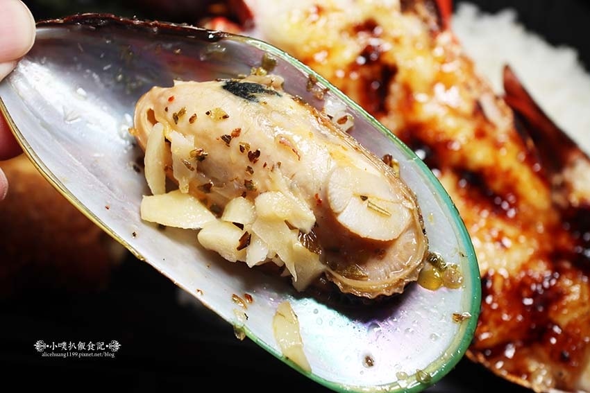 【中和興南夜市美食】『鱻食堂龍蝦粥』近南勢角站/預約制龍蝦便 【中和興南夜市美食】『鱻食堂龍蝦粥』近南勢角站/預約制龍蝦便