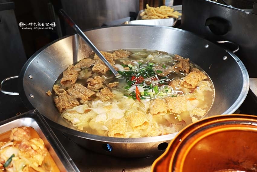 【中和興南夜市美食】『鱻食堂龍蝦粥』近南勢角站/預約制龍蝦便 【中和興南夜市美食】『鱻食堂龍蝦粥』近南勢角站/預約制龍蝦便