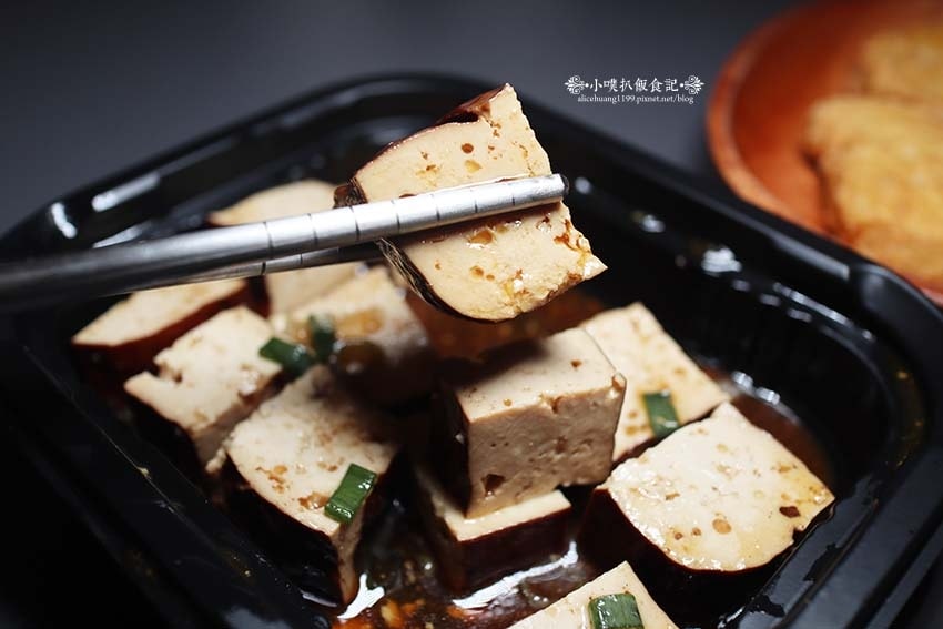 【板橋美食】『津菁炒飯』近新埔站/不用再到無菜單鐵板燒吃炒飯 【板橋美食】『津菁炒飯』近新埔站/不用再到無菜單鐵板燒吃炒飯