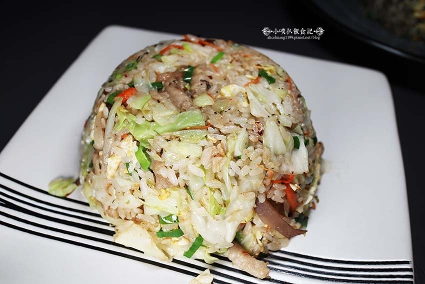 【板橋美食】『津菁炒飯』近新埔站/不用再到無菜單鐵板燒吃炒飯 【板橋美食】『津菁炒飯』近新埔站/不用再到無菜單鐵板燒吃炒飯