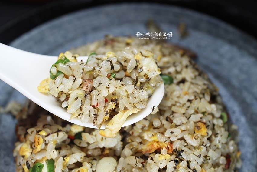 【板橋美食】『津菁炒飯』近新埔站/不用再到無菜單鐵板燒吃炒飯 【板橋美食】『津菁炒飯』近新埔站/不用再到無菜單鐵板燒吃炒飯