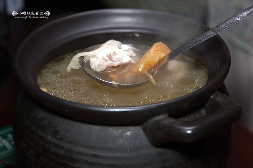 【南京復興美食】『雞老闆桶仔雞 長春店』近南京復興站/壽星及 【南京復興美食】『雞老闆桶仔雞 長春店』近南京復興站/壽星及