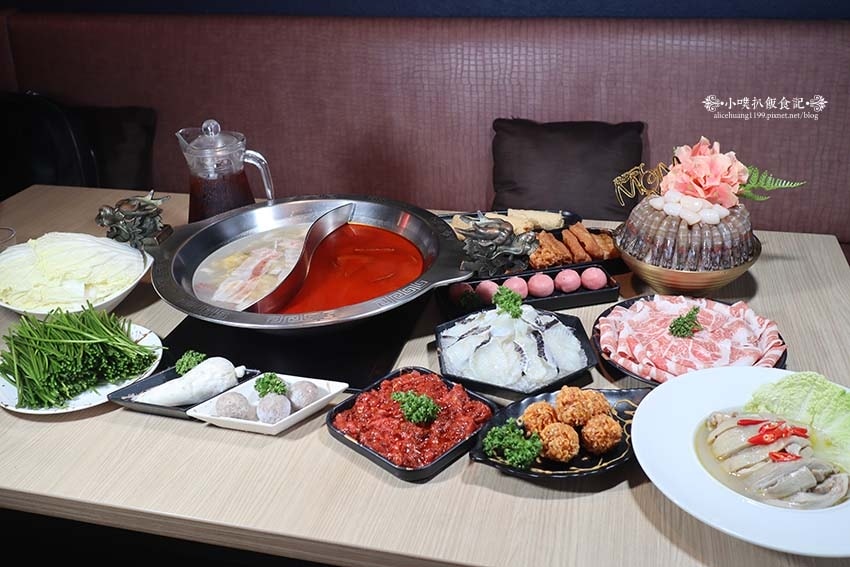 【內湖火鍋推薦】『四川龍府』近葫洲站/生日壽星幾歲就送幾隻蝦 【內湖火鍋推薦】『四川龍府』近葫洲站/生日壽星幾歲就送幾隻蝦