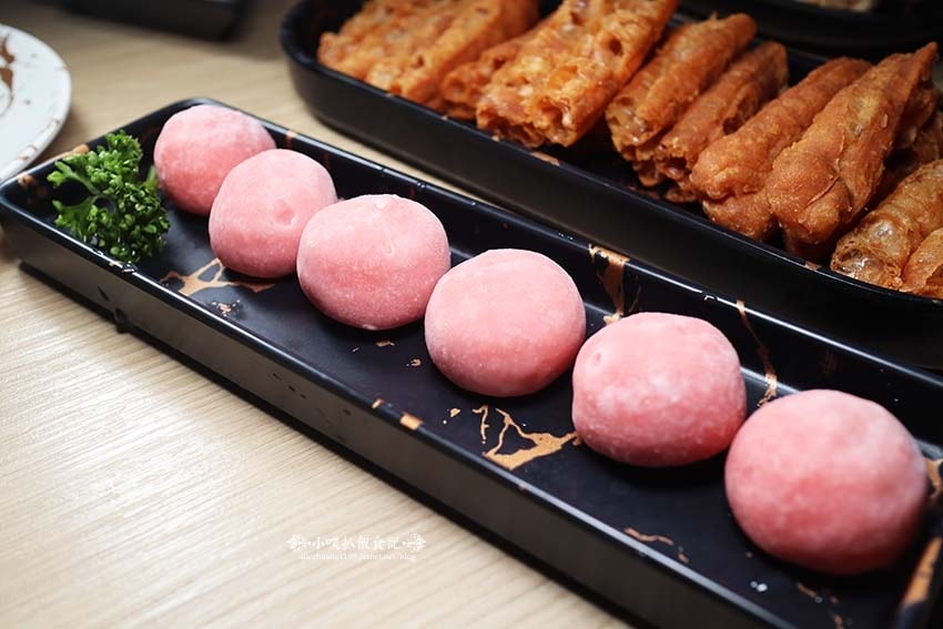 【內湖火鍋推薦】『四川龍府』近葫洲站/生日壽星幾歲就送幾隻蝦 【內湖火鍋推薦】『四川龍府』近葫洲站/生日壽星幾歲就送幾隻蝦