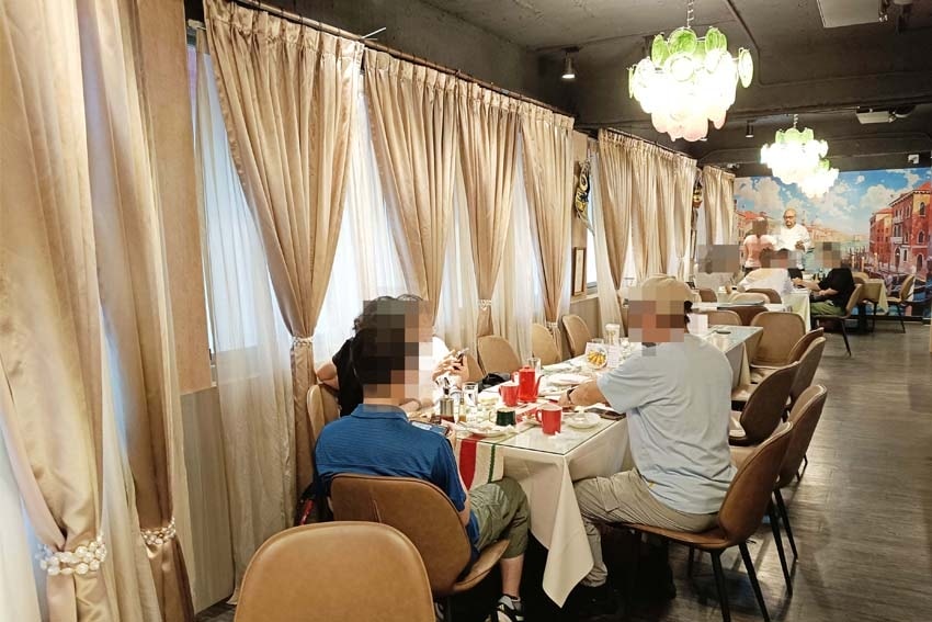 【中山區美食推薦】『義大利米蘭手工窯烤披薩 台北中山店』近松 【中山區美食推薦】『義大利米蘭手工窯烤披薩 台北中山店』近松