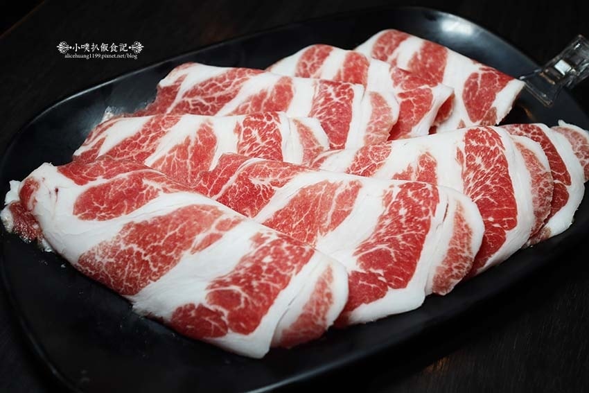 伊比利梅花豬.jpg 伊比利梅花豬.jpg