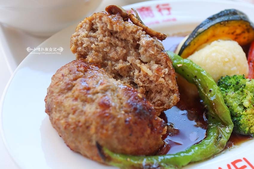 【三重美食】『午藏商行』近三重國小站/純牛、豬肉漢堡肉排文青 【三重美食】『午藏商行』近三重國小站/純牛、豬肉漢堡肉排文青