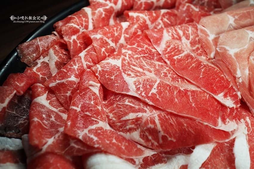 【古亭火鍋】『肉多多火鍋古亭旗艦店』近古亭站/網路溫度計蟬聯 【古亭火鍋】『肉多多火鍋古亭旗艦店』近古亭站/網路溫度計蟬聯