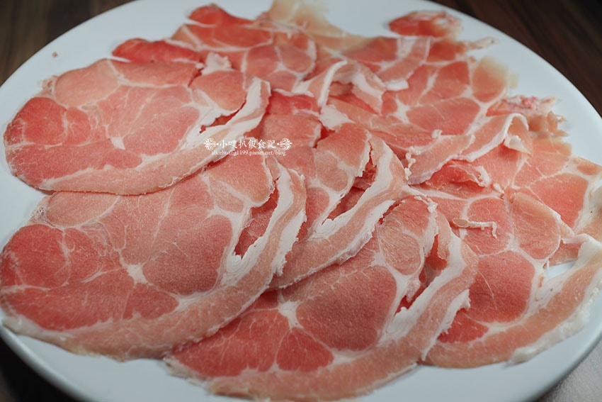 【古亭火鍋】『肉多多火鍋古亭旗艦店』近古亭站/網路溫度計蟬聯 【古亭火鍋】『肉多多火鍋古亭旗艦店』近古亭站/網路溫度計蟬聯