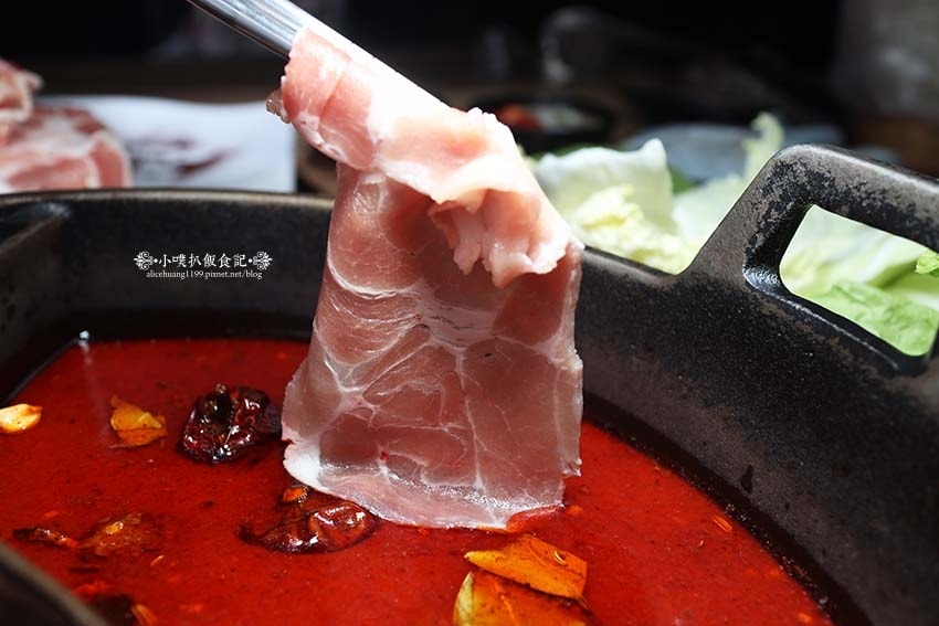 【古亭火鍋】『肉多多火鍋古亭旗艦店』近古亭站/網路溫度計蟬聯 【古亭火鍋】『肉多多火鍋古亭旗艦店』近古亭站/網路溫度計蟬聯