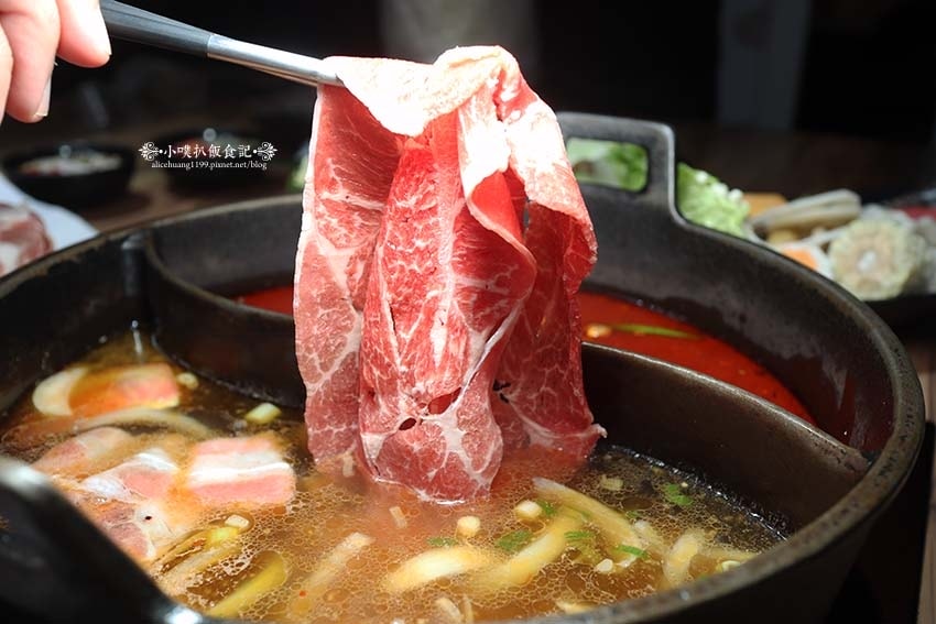 【古亭火鍋】『肉多多火鍋古亭旗艦店』近古亭站/網路溫度計蟬聯 【古亭火鍋】『肉多多火鍋古亭旗艦店』近古亭站/網路溫度計蟬聯