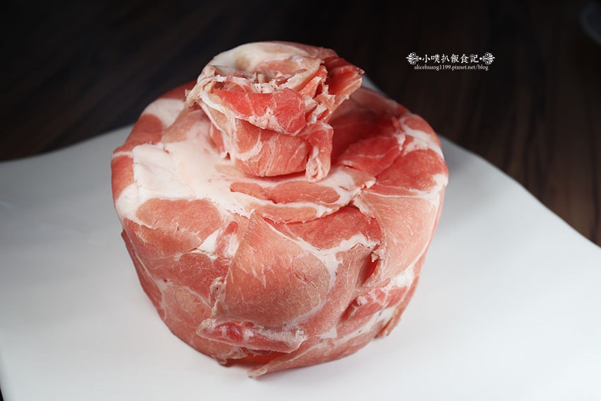 【古亭火鍋】『肉多多火鍋古亭旗艦店』近古亭站/網路溫度計蟬聯 【古亭火鍋】『肉多多火鍋古亭旗艦店』近古亭站/網路溫度計蟬聯