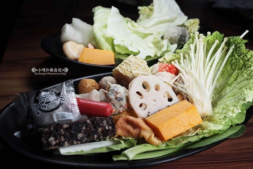 【古亭火鍋】『肉多多火鍋古亭旗艦店』近古亭站/網路溫度計蟬聯 【古亭火鍋】『肉多多火鍋古亭旗艦店』近古亭站/網路溫度計蟬聯