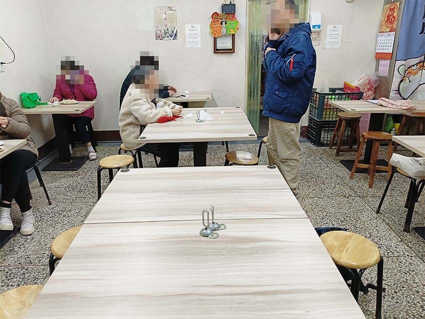 【中和美食】『千芳餃子館』近環狀中和站/中和牛肉麵推薦/紅燒 【中和美食】『千芳餃子館』近環狀中和站/中和牛肉麵推薦/紅燒