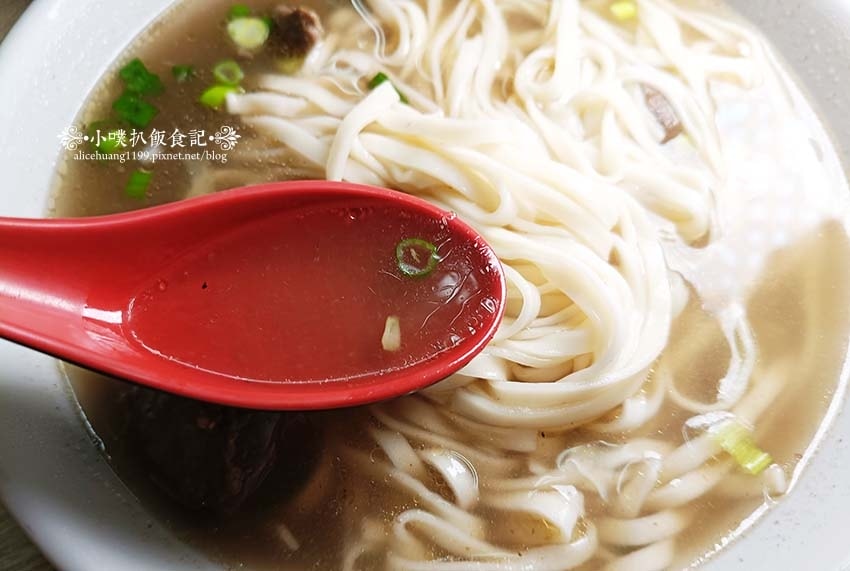 【中和美食】『千芳餃子館』近環狀中和站/中和牛肉麵推薦/紅燒 【中和美食】『千芳餃子館』近環狀中和站/中和牛肉麵推薦/紅燒