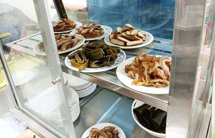 【中和美食】『千芳餃子館』近環狀中和站/中和牛肉麵推薦/紅燒 【中和美食】『千芳餃子館』近環狀中和站/中和牛肉麵推薦/紅燒