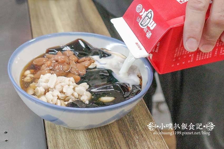 【台北木柵美食】『三盛三豆花』古早味手工鹽滷豆花/木柵必吃豆 【台北木柵美食】『三盛三豆花』古早味手工鹽滷豆花/木柵必吃豆