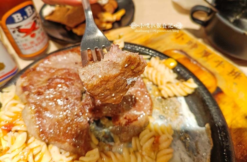 【永和美食】『小時厚牛排新北永和店』近頂溪站/超夯人氣平價牛 【永和美食】『小時厚牛排新北永和店』近頂溪站/超夯人氣平價牛