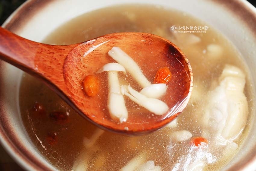 【中和雞湯】『享雞湯 風味雞湯專賣店』風味雞湯選擇多元,升級 【中和雞湯】『享雞湯 風味雞湯專賣店』風味雞湯選擇多元,升級