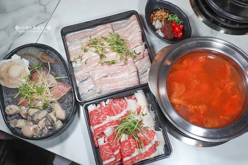 【中和積穗夜市美食】『焱焱燒鍋。銅盤。鍋物』平價、CP值高/ 【中和積穗夜市美食】『焱焱燒鍋。銅盤。鍋物』平價、CP值高/