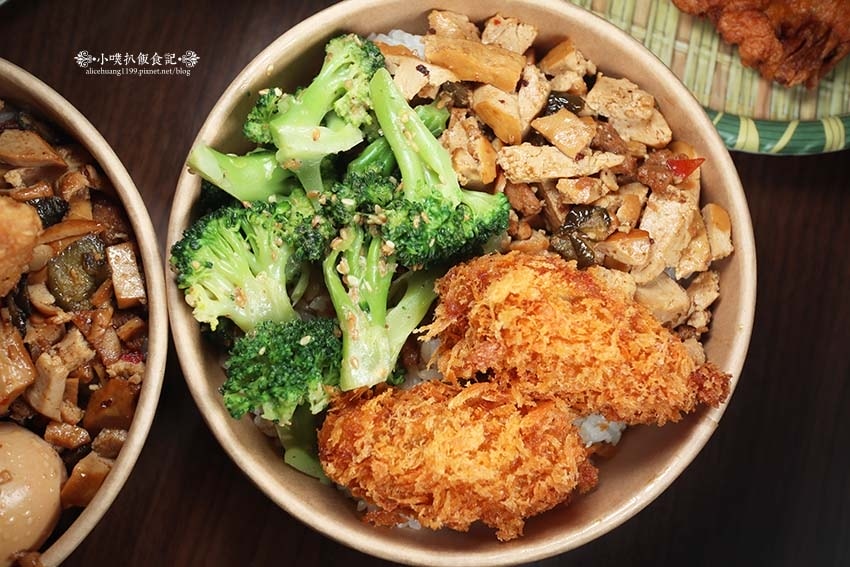 【桃園龜山美食】『上座古傳滷肉飯專賣店』古早味阿嬤黑金滷肉飯 【桃園龜山美食】『上座古傳滷肉飯專賣店』古早味阿嬤黑金滷肉飯