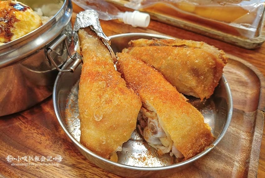 【永和美食】『黃加雞腿永和耕莘店 便當炸物』近頂溪站/ 【永和美食】『黃加雞腿永和耕莘店 便當炸物』近頂溪站/