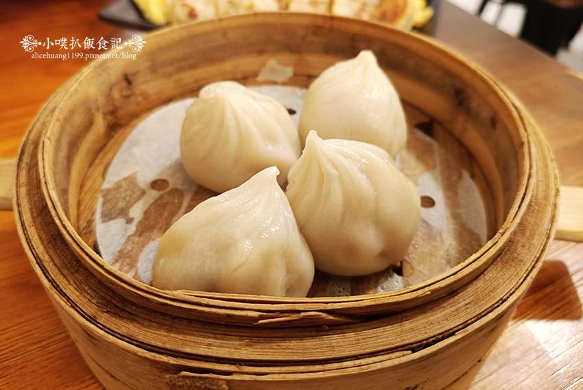 【永和美食】『兩津湯包港點專賣店』近永安市場站/ 【永和美食】『兩津湯包港點專賣店』近永安市場站/