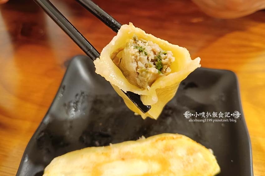 【永和美食】『兩津湯包港點專賣店』近永安市場站/ 【永和美食】『兩津湯包港點專賣店』近永安市場站/