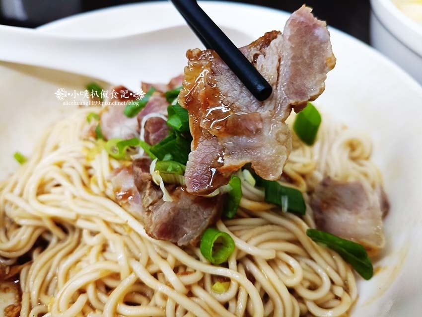 【永和美食】『異品香雲泰麵館』近頂溪站/道地雲南泰式美味料理 【永和美食】『異品香雲泰麵館』近頂溪站/道地雲南泰式美味料理