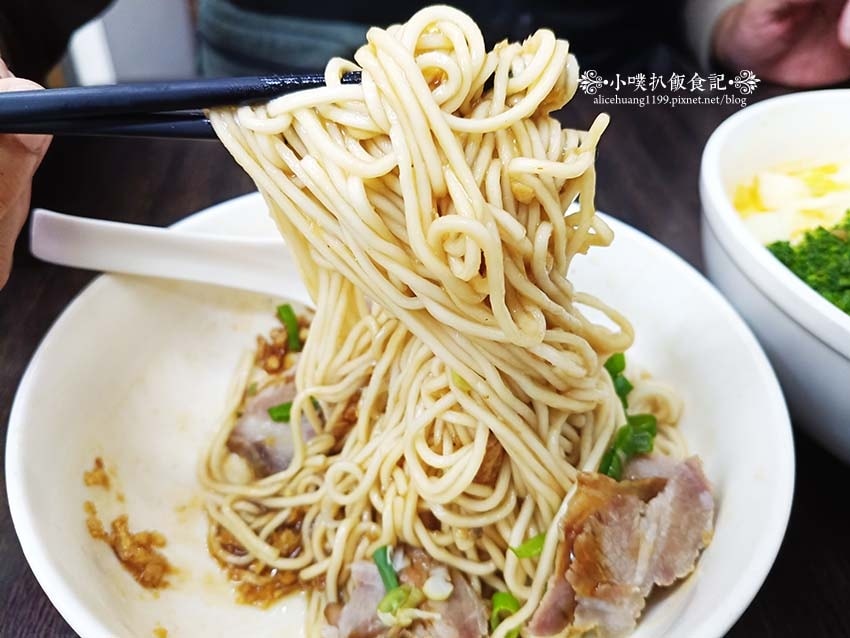 【永和美食】『異品香雲泰麵館』近頂溪站/道地雲南泰式美味料理 【永和美食】『異品香雲泰麵館』近頂溪站/道地雲南泰式美味料理