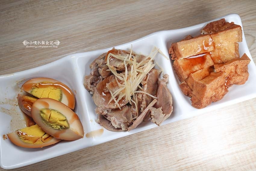 【中和美食】『中和米粉湯』近永安市場站/永和宵夜/銅板小吃美