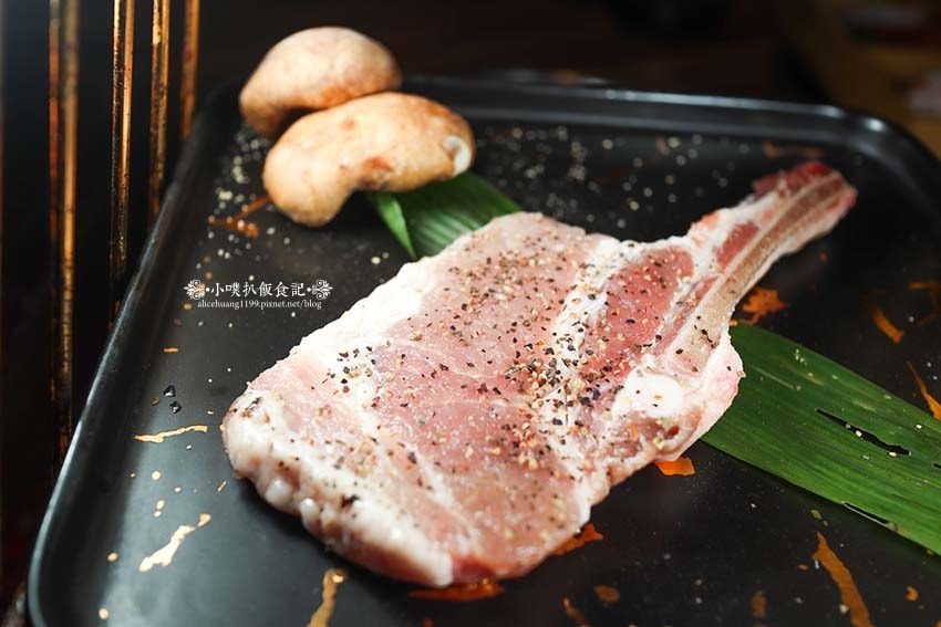 【基隆美食】『狸小路燒肉專賣店』近基隆廟口夜市、基隆崁仔頂漁 【基隆美食】『狸小路燒肉專賣店』近基隆廟口夜市、基隆崁仔頂漁