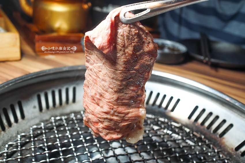 【基隆美食】『狸小路燒肉專賣店』近基隆廟口夜市、基隆崁仔頂漁 【基隆美食】『狸小路燒肉專賣店』近基隆廟口夜市、基隆崁仔頂漁